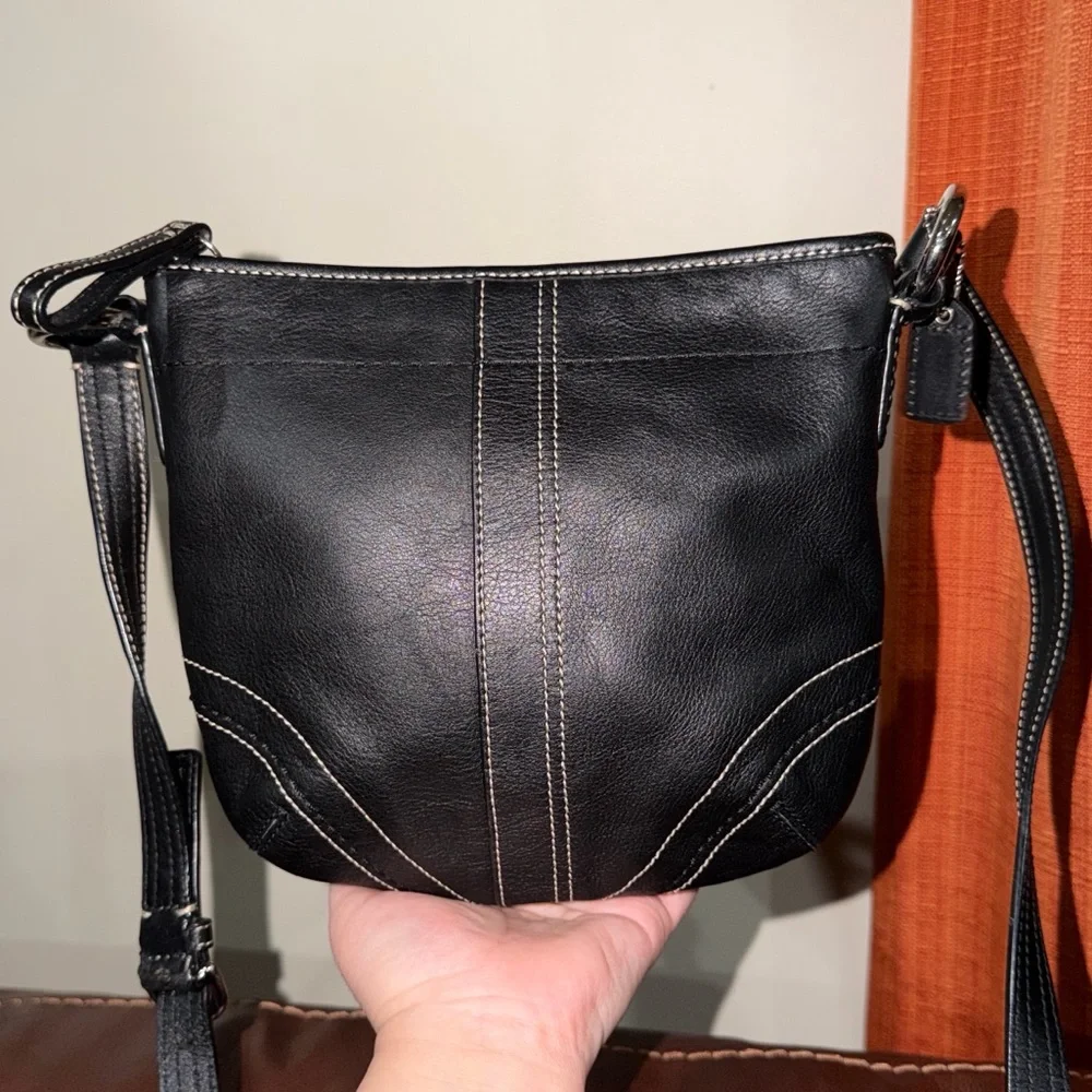 ‼️Vintage Coach Soho Black Leather Crossbody Bag - Picture 1 of 14
